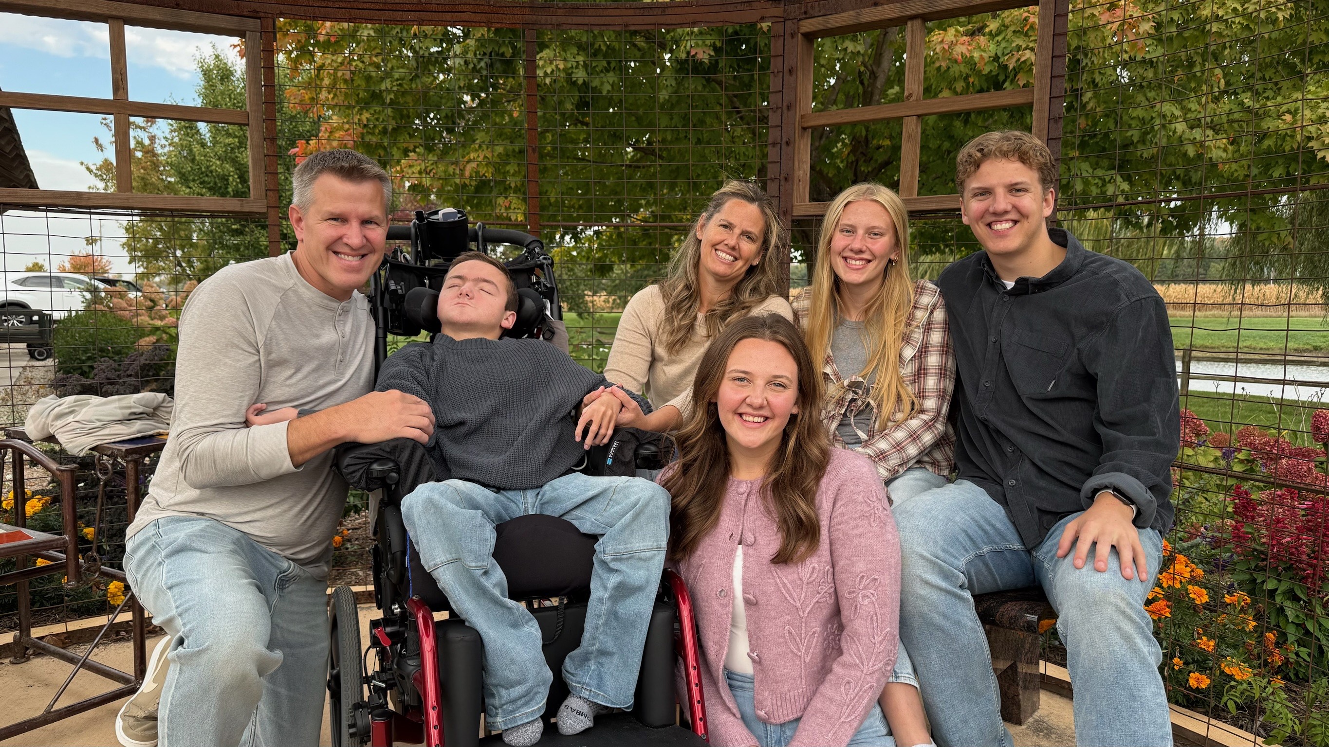 big family photo smiling